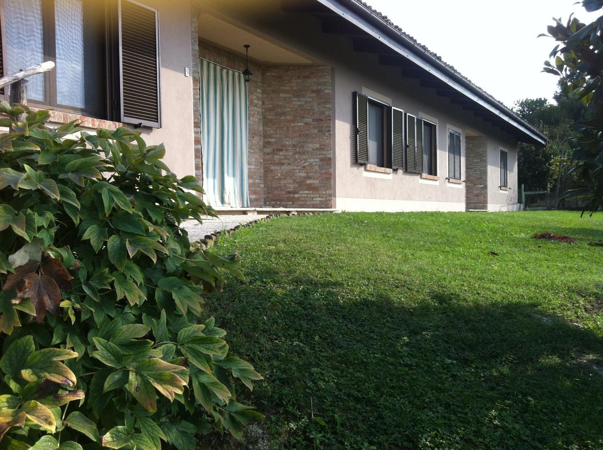 Agriturismo Bottega Di Rosanna 카스타뇰레 란제 객실 사진